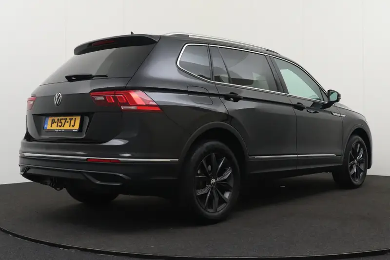 Volkswagen Tiguan Allspace 1.5 150 PK Aut. TSI Black-Style 2022 leasen bij DreamLease: foto 2
