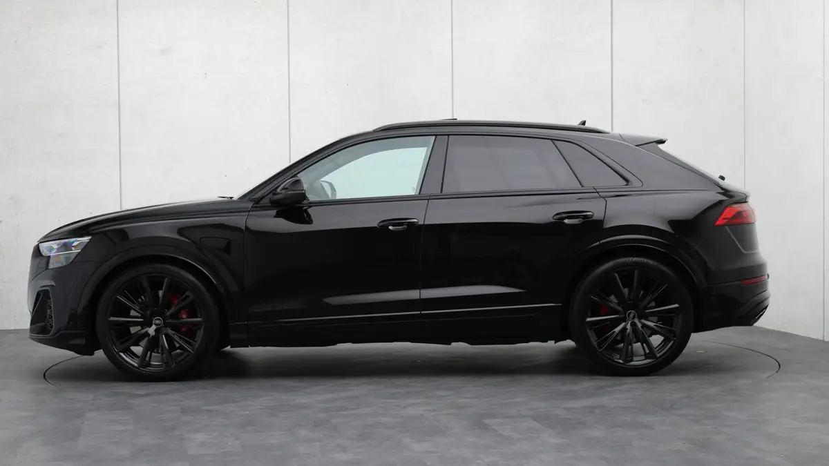 Audi SQ8 4.0 TFSI quattro: foto 2