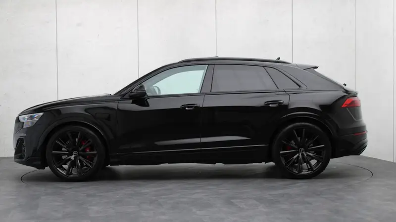 Audi SQ8 4.0 TFSI quattro 2024 leasen bij DreamLease: foto 2