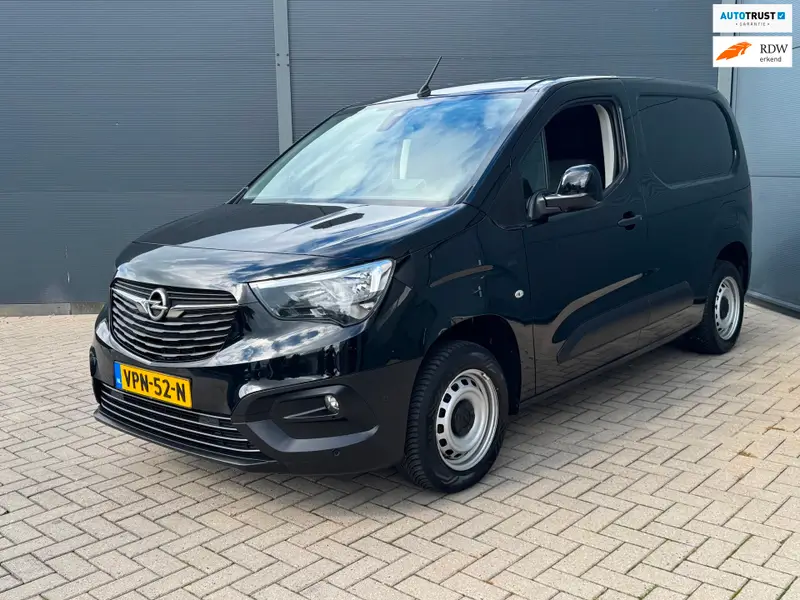 Opel Combo 1.5D L1H1 / Camera / Carplay / 3 Zits / Trekhaak / Nap 2022 leasen bij DreamLease: foto 1
