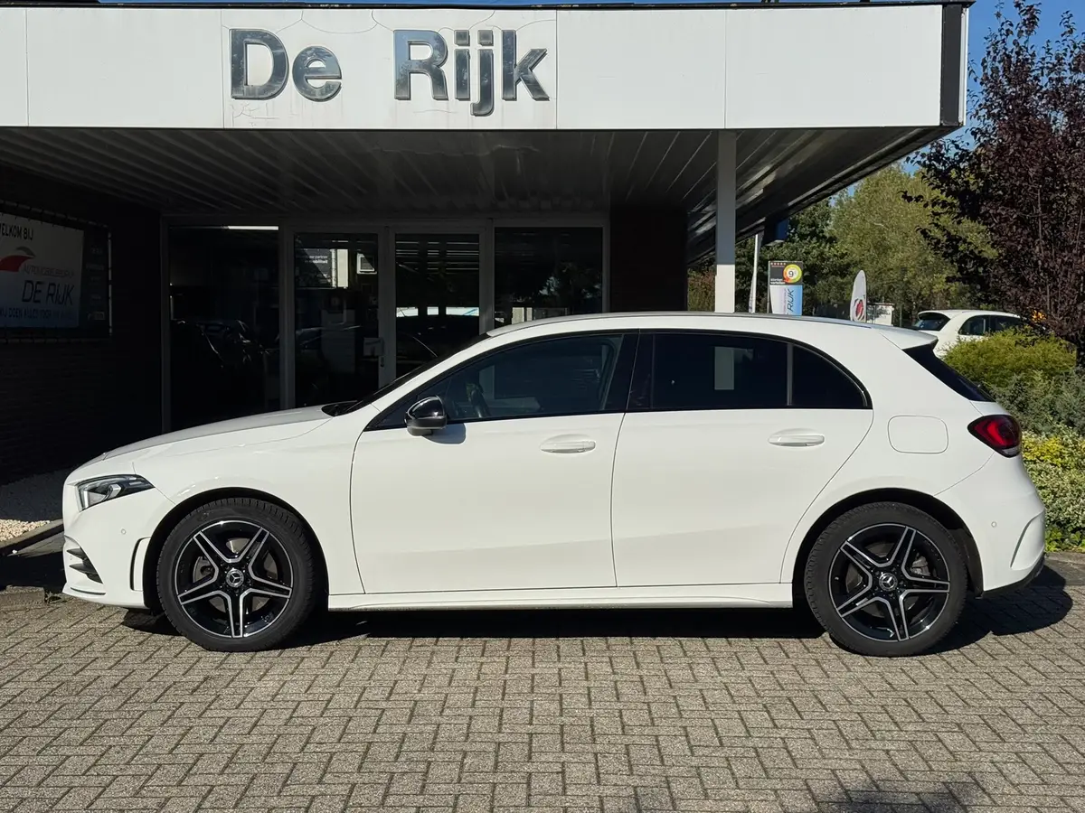 Mercedes-Benz A-Klasse 250 e AMG Line | Carplay/Android, Stoelverw., Sfeerverl., Camera, Cruise, Climate. Night Pakket | Dealeroh.: foto 2