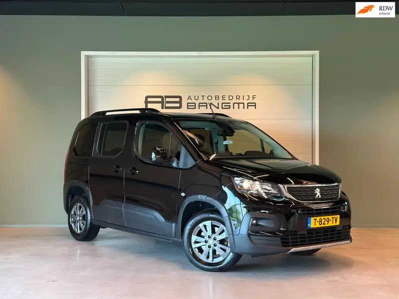 Peugeot Rifter 1.2 Puretech AUTOMAAT ALLURE|NAVIGATIE+CAMERA|CLIMA AIRCO|LM-VELG|CRUISECONTROL|APPLE CARPLAY+ANDROID AUTO|BTW-AUTO 2022 leasen bij DreamLease: foto 1