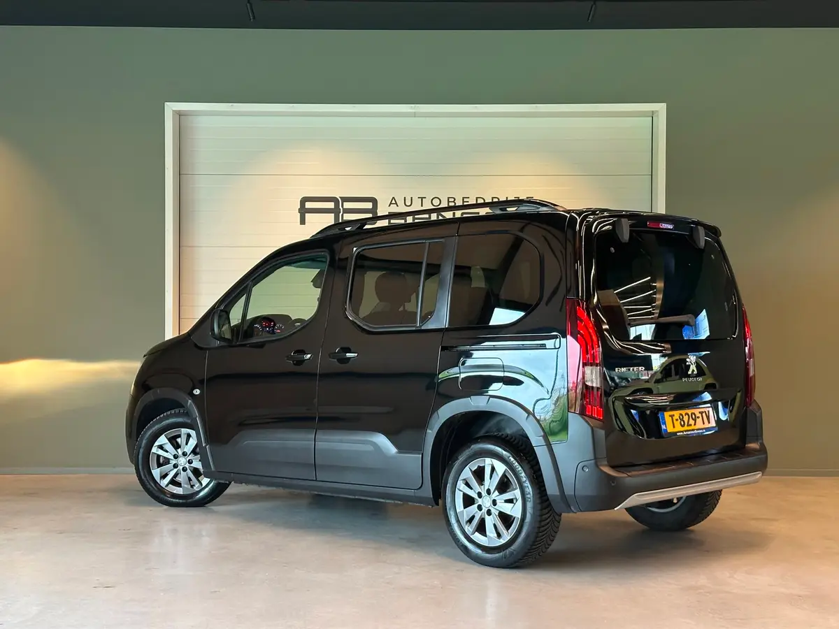 Peugeot Rifter 1.2 Puretech AUTOMAAT ALLURE|NAVIGATIE+CAMERA|CLIMA AIRCO|LM-VELG|CRUISECONTROL|APPLE CARPLAY+ANDROID AUTO|BTW-AUTO: foto 2