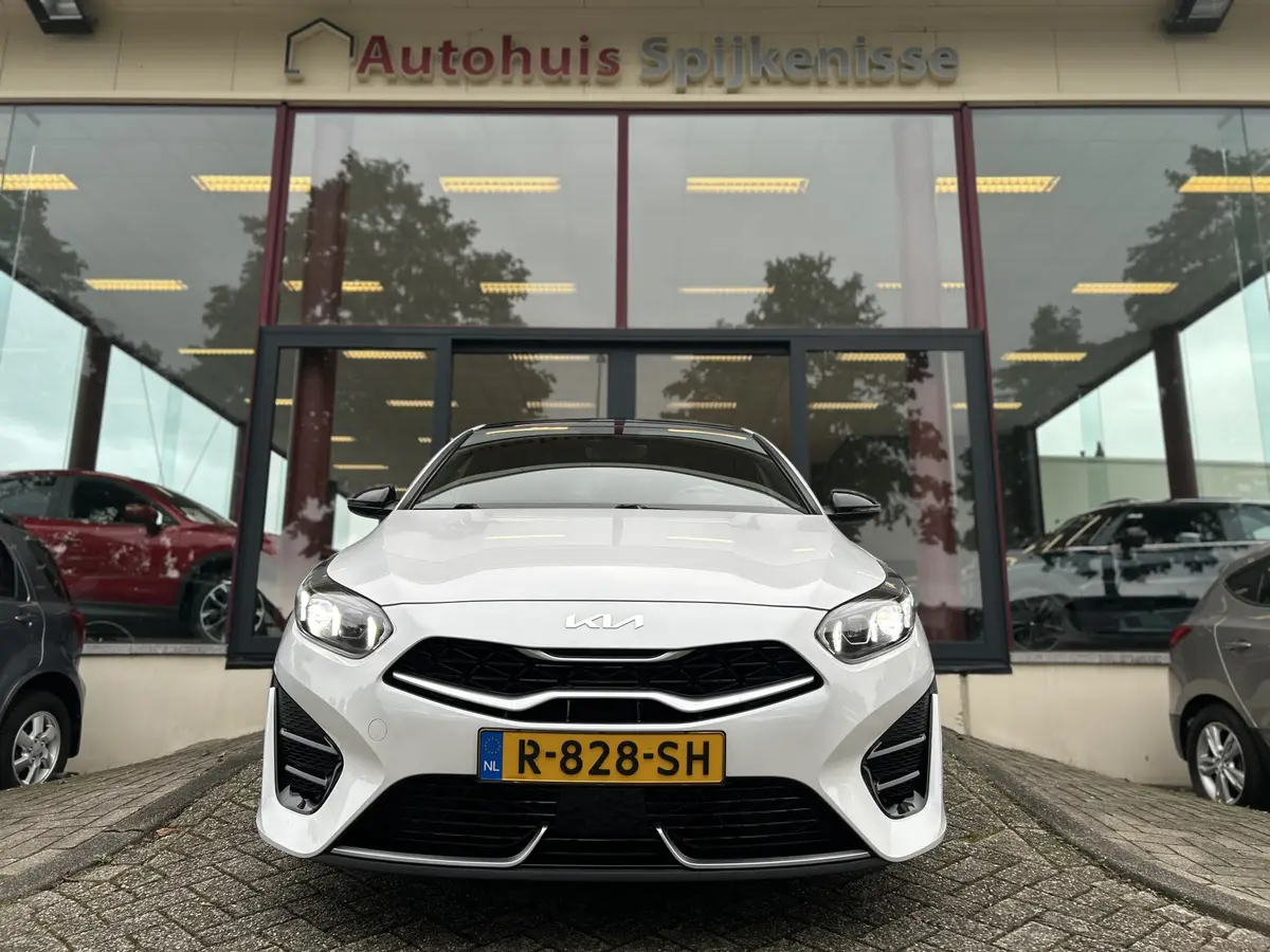 Kia ProCeed 1.5 T-GDi GT-Line: foto 2