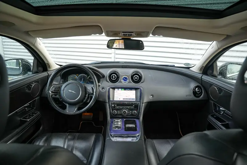 Jaguar XJ 3.0 V6D Portfolio 2013 leasen bij DreamLease: foto 2