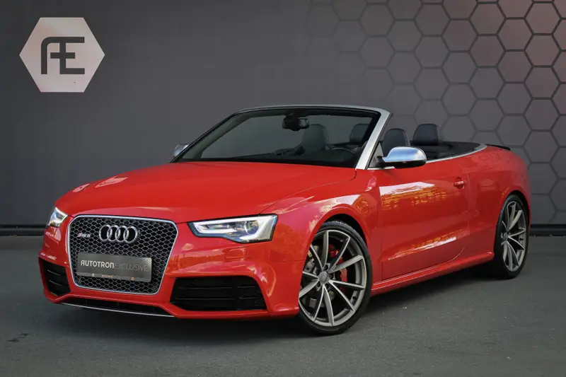 Audi RS5 A5 Cabriolet 4.2 FSI quattro 2015 leasen bij DreamLease: foto 1