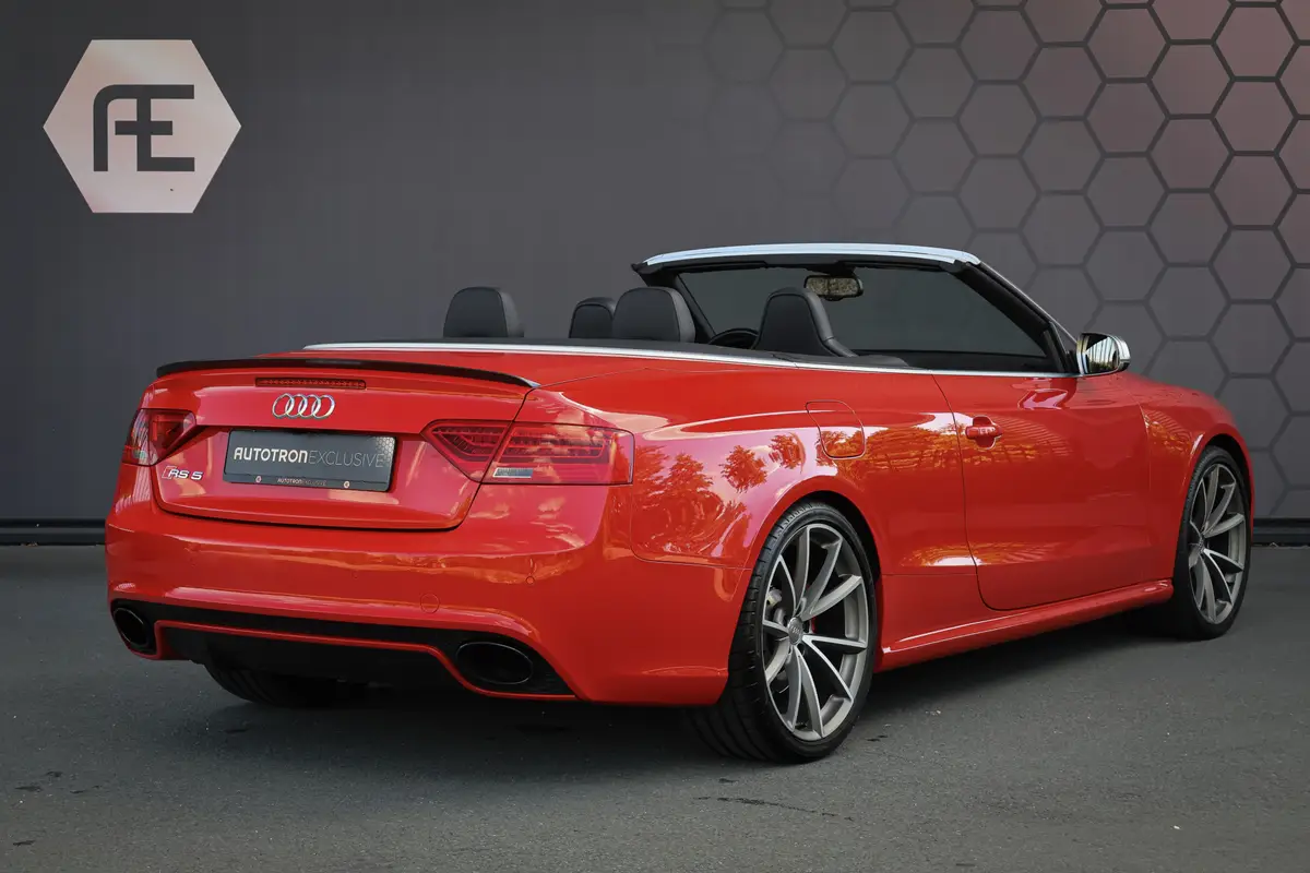 Audi RS5 A5 Cabriolet 4.2 FSI quattro: foto 2