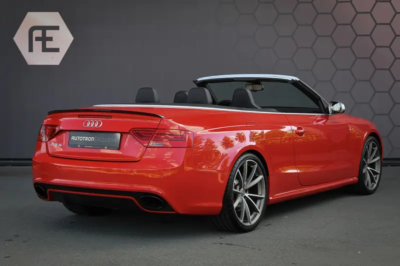 Audi RS5 A5 Cabriolet 4.2 FSI quattro 2015 leasen bij DreamLease: foto 2