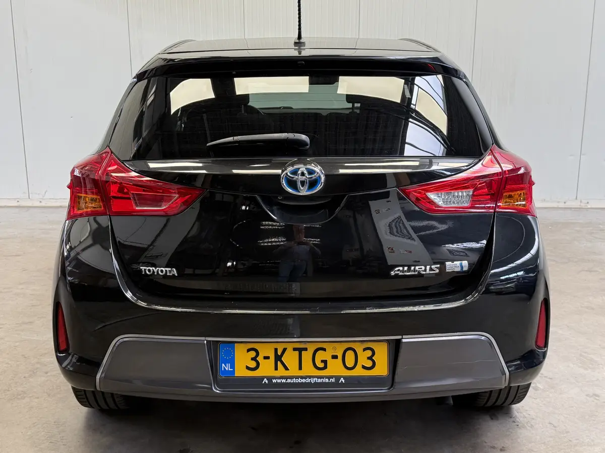 Toyota Auris 1.8 Hybrid Lease: foto 31