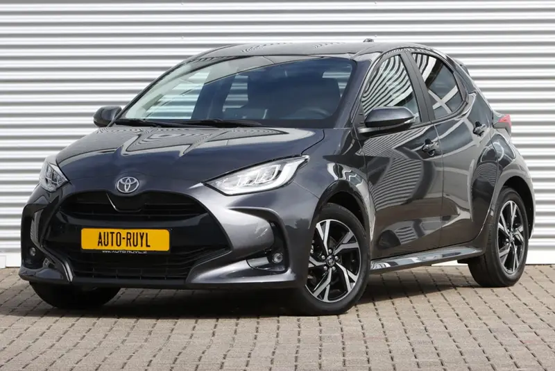 Toyota Yaris 1.5 Hybrid 115 Dynamic Navi / Carplay 2024 leasen bij DreamLease: foto 1