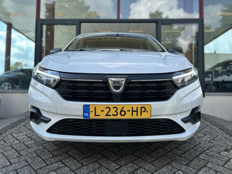 Dacia Sandero 1.0 TCe 90 Essential 2021 leasen bij DreamLease: foto 2