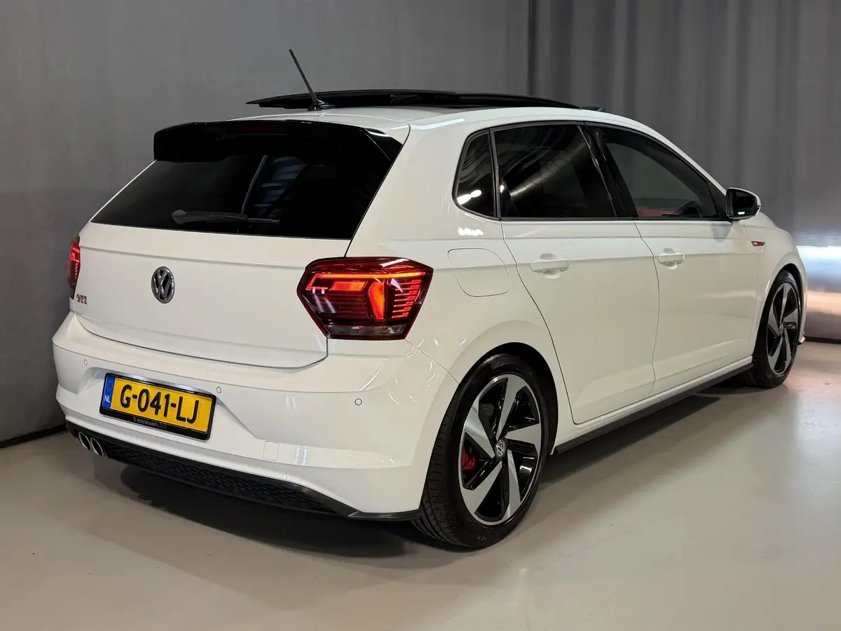 Volkswagen Polo 2.0 TSI GTI: foto 2