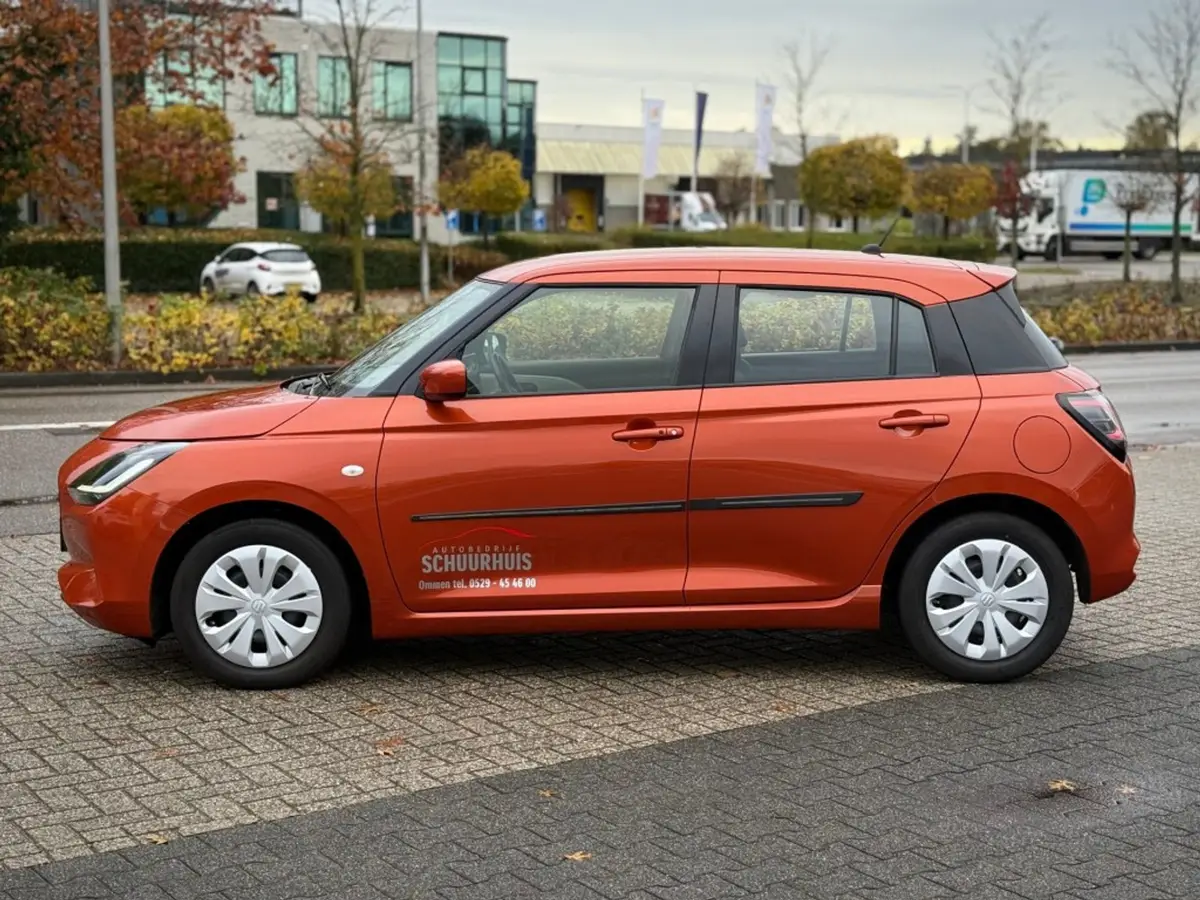 Suzuki Swift 1.2 SMART HYBRID COMFORT NL-AUTO CAMERA NAVI KEYLESS: foto 2