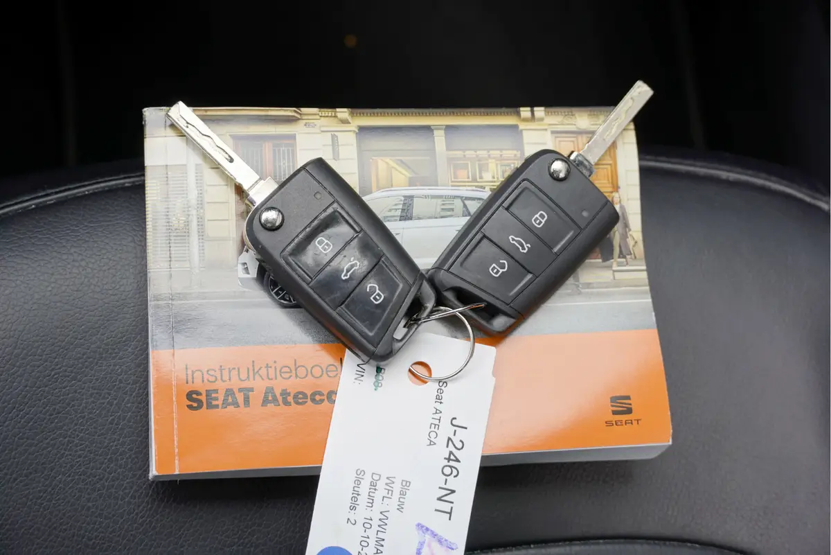 SEAT Ateca 1.5 TSI 150PK! Style Business Intense BJ2020 Lmv 17" | Led V+A | Pdc | Navi | Panoramadak | Trekhaak | Achteruitrijcamera | App-Connect | Climate control | Cruise control | Lederen bekleding | Verwarmde voorstoelen | Extra getint glas: foto 35