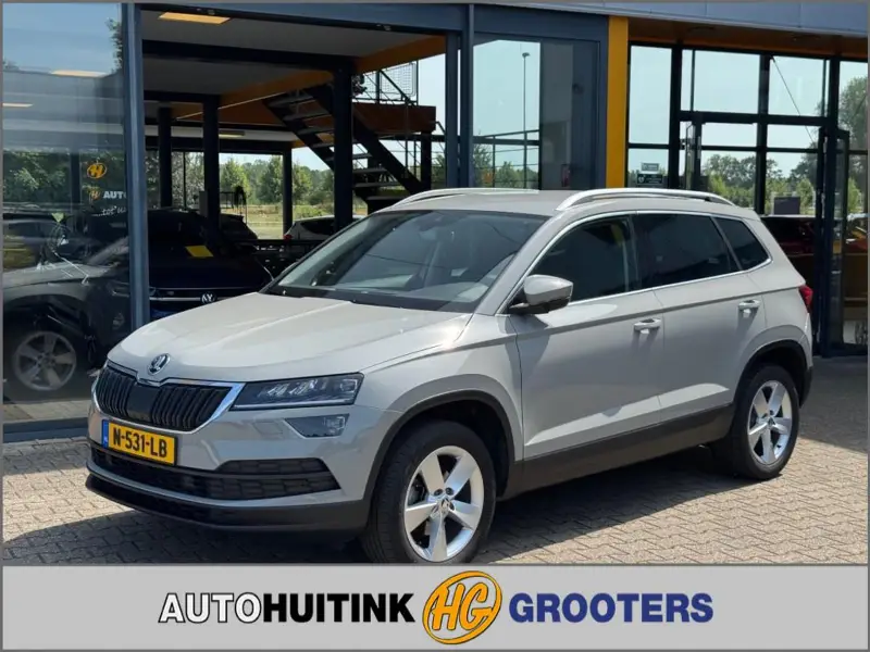 Škoda Karoq 1.5 TSI 150 pk Business Edition Plus 2020 leasen bij DreamLease: foto 1
