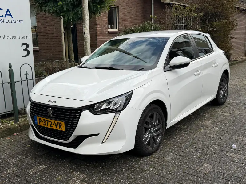 Peugeot 208 1.2 PureTech Allure 2022 leasen bij DreamLease: foto 2