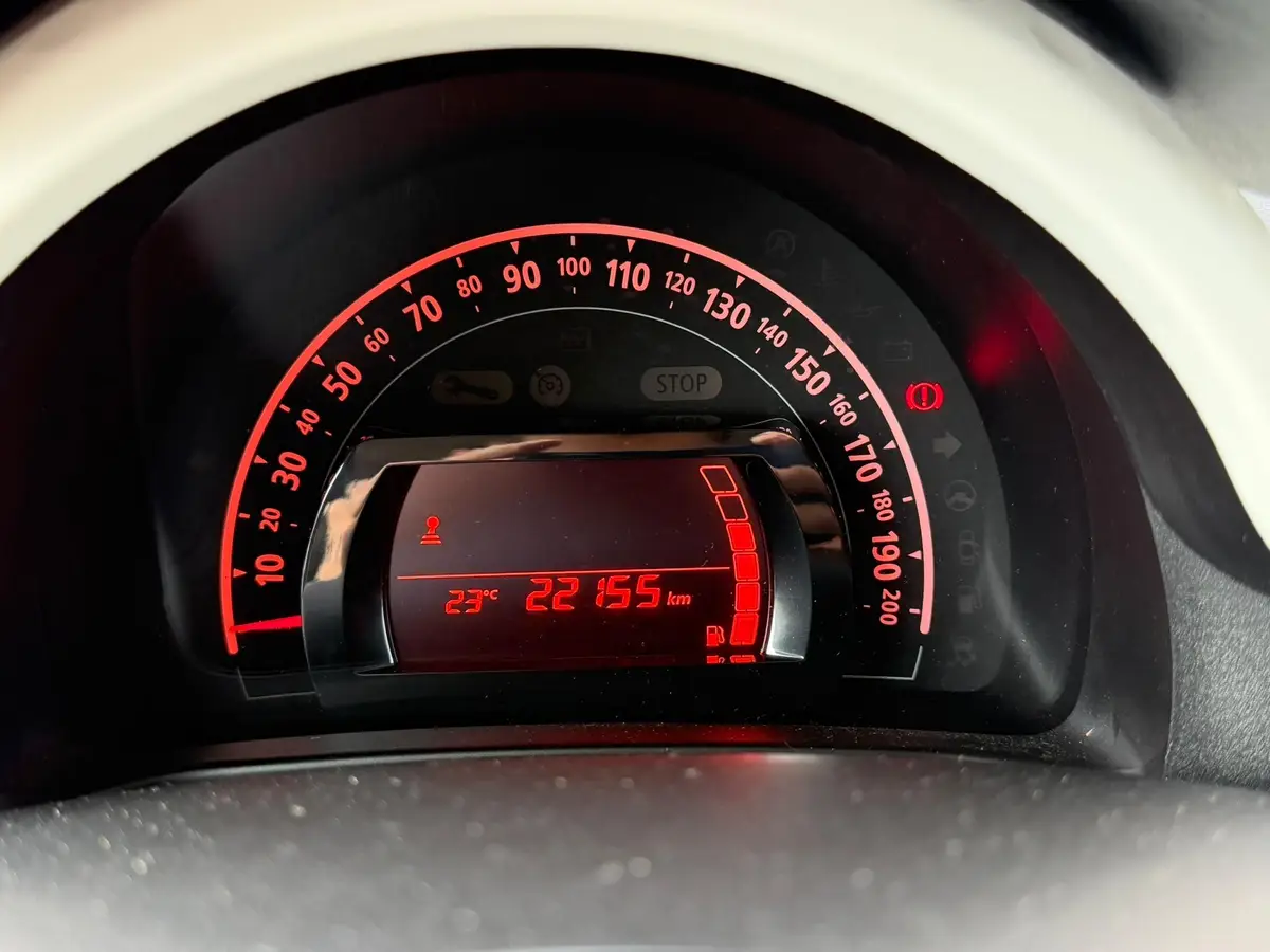 Renault Twingo 1.0 SCe Collection: foto 35