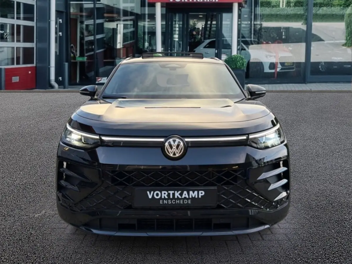 Volkswagen Tayron 1.5 eTSI R-LINE 7PERS. TREKHAAK/LEDER/CAMERA/PANO-DAK/ELEK-KLEP/ACC/HUD/STOELVERW: foto 2
