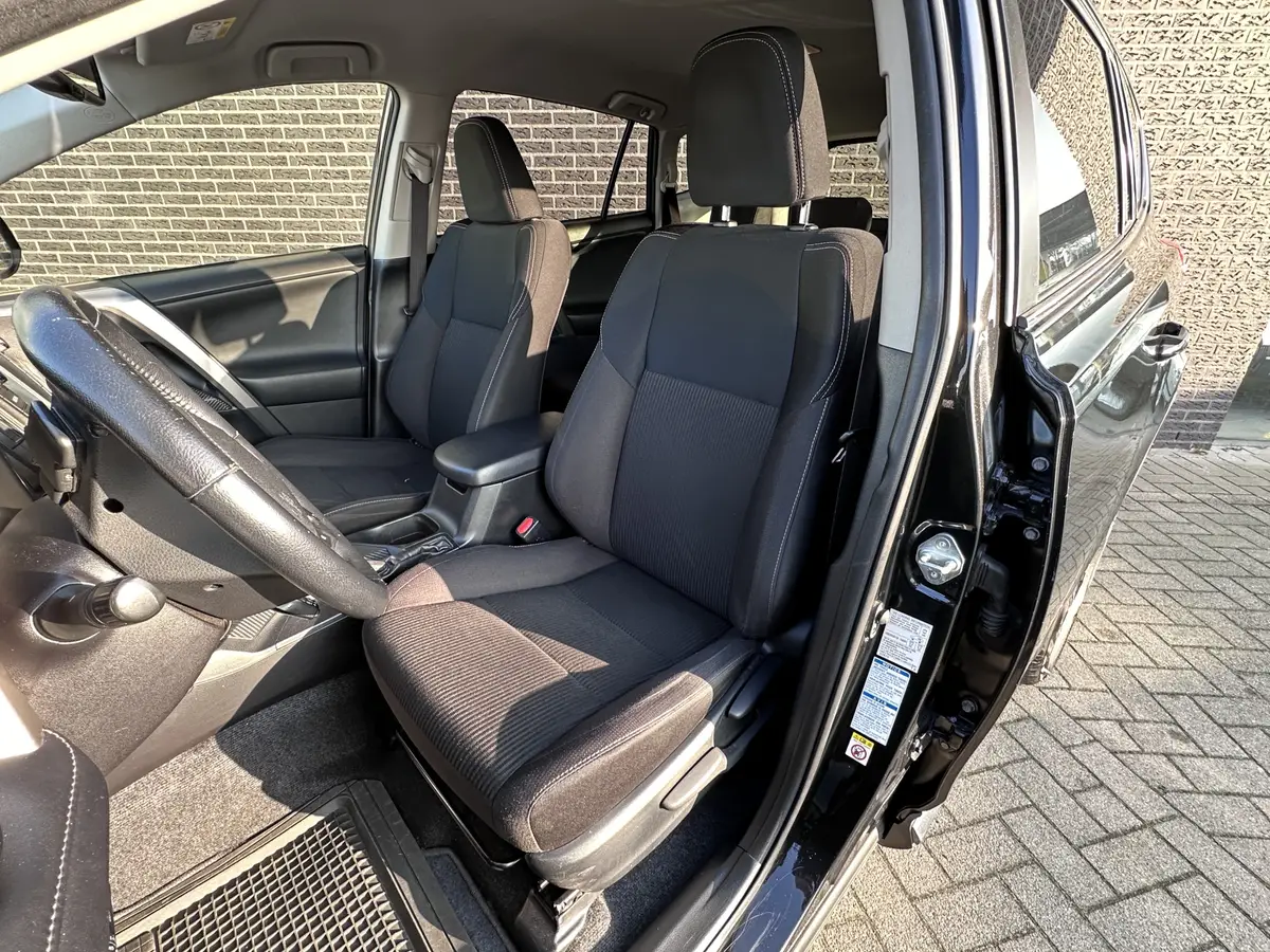 Toyota RAV4 2.0 Style 4WD: foto 2