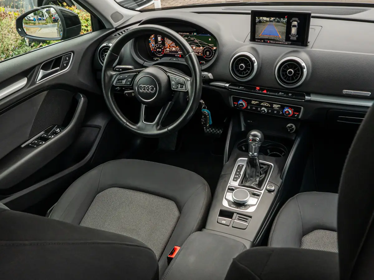 Audi A3 Sportback 1.5 TFSI CoD Sport: foto 2