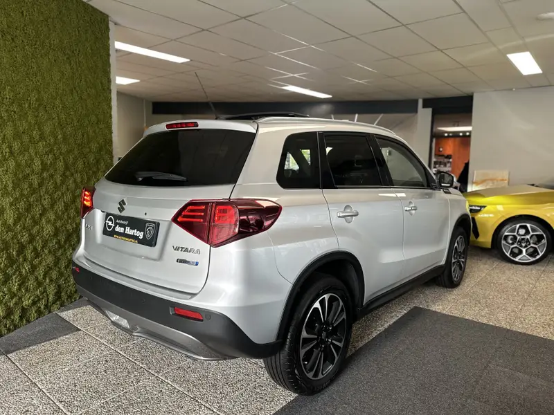 Suzuki Vitara 1.4 Boosterjet Comfort Smart Hybrid 2025 leasen bij DreamLease: foto 2