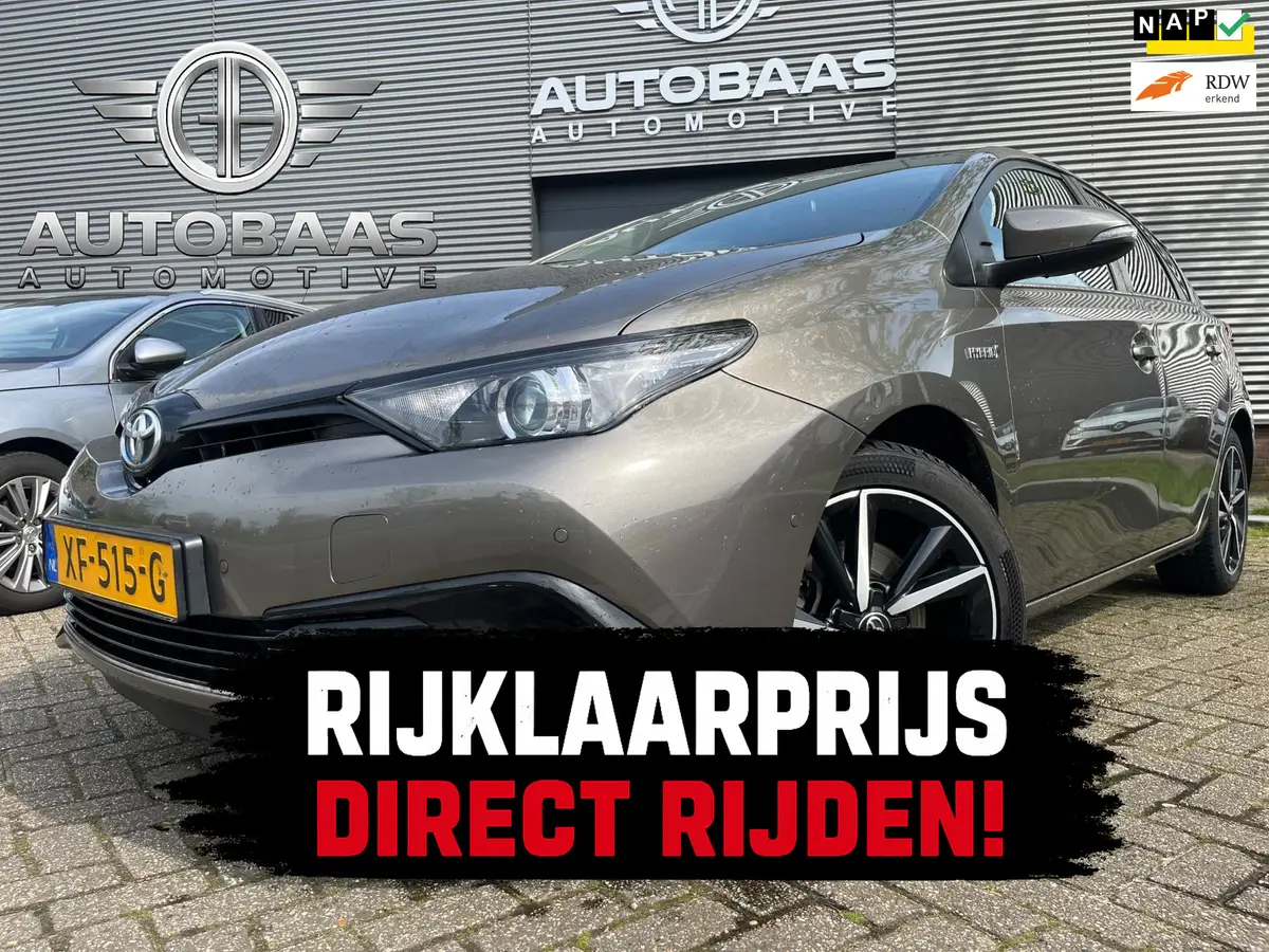 Toyota Auris 1.8 Hybrid Dynamic AUTOMAAT+NLAUTO+NAP+TREKHAAK+NAVIGATIE+CAMERA+STOELVERWARMING+CLIMATE CONTROL+LICHTMETALEN VELGEN: foto 1