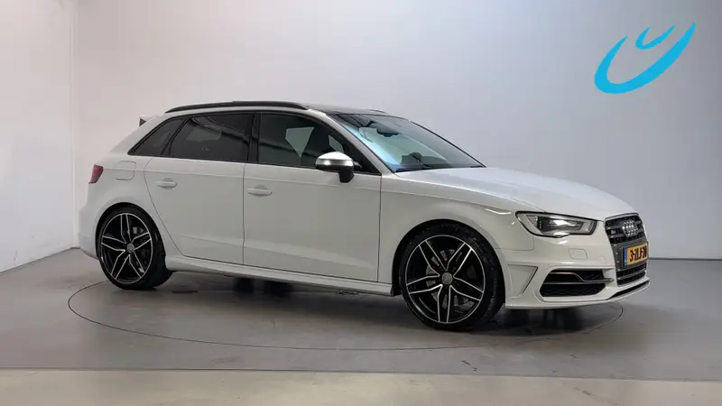 Audi A3 Sportback 2.0 TFSI S3 Quattro Pro Line Plus Panoramadak B&O Sportstoelen 2014 leasen bij DreamLease: foto 1