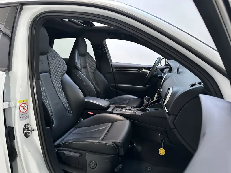 Audi A3 Sportback 2.0 TFSI S3 Quattro Pro Line Plus Panoramadak B&O Sportstoelen 2014 leasen bij DreamLease: foto 2