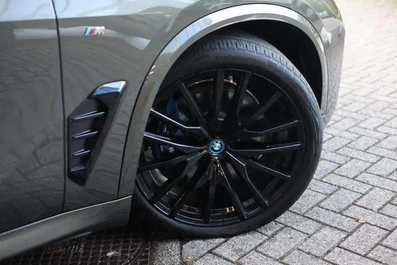 BMW X5 xDrive50e 2025 leasen bij DreamLease: foto 2