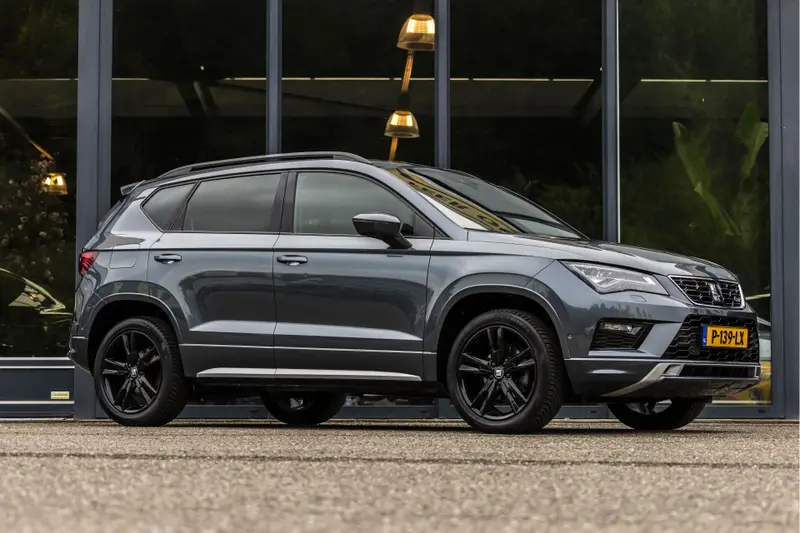 SEAT Ateca 1.5 TSI FR Business Intense 2020 leasen bij DreamLease: foto 1