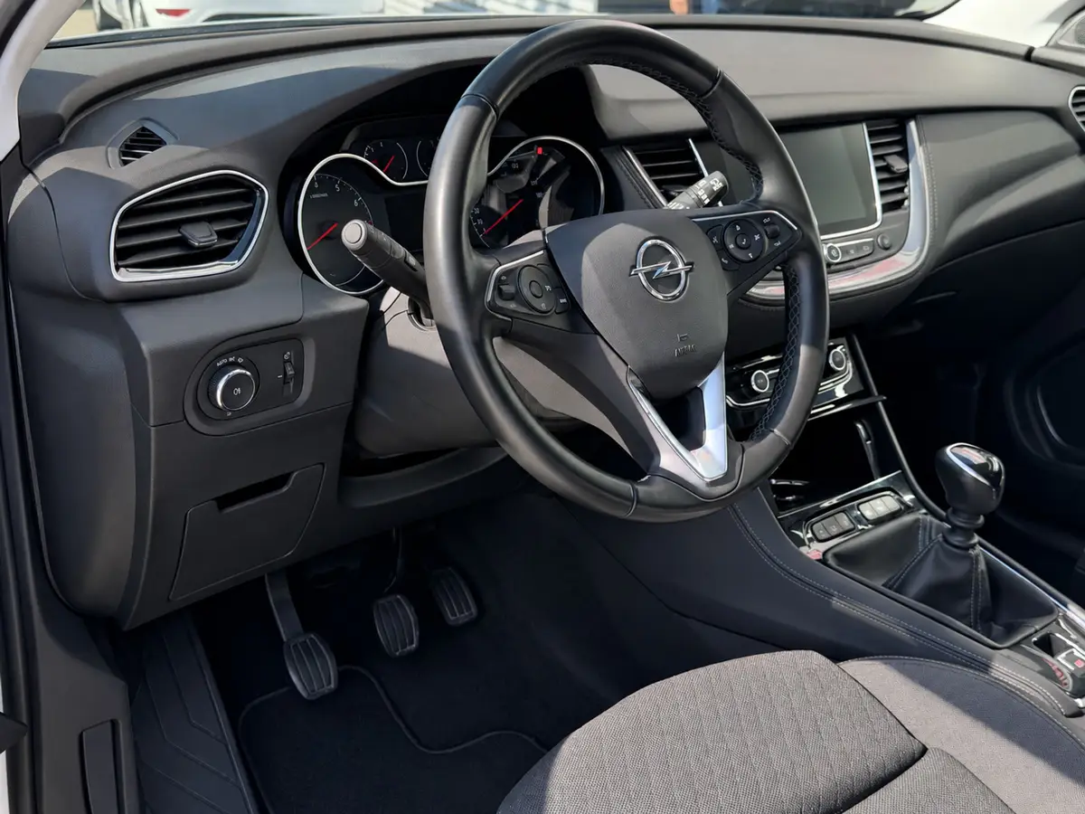 Opel Grandland X 1.2 Turbo Edition 2020 - Navigatie/Apple CarPlay I Airco I LED- PDC I Comfort pakket I Dealer onderhouden: foto 2