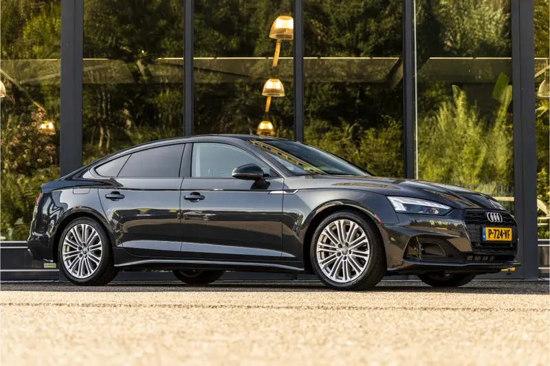Audi A5 Sportback 40 TFSI Advanced Edition 2022 leasen bij DreamLease: foto 1