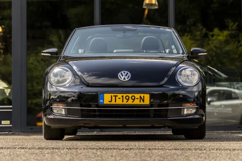 Volkswagen Beetle Cabriolet 1.2 TSI Design BlueMotion 2016 leasen bij DreamLease: foto 2