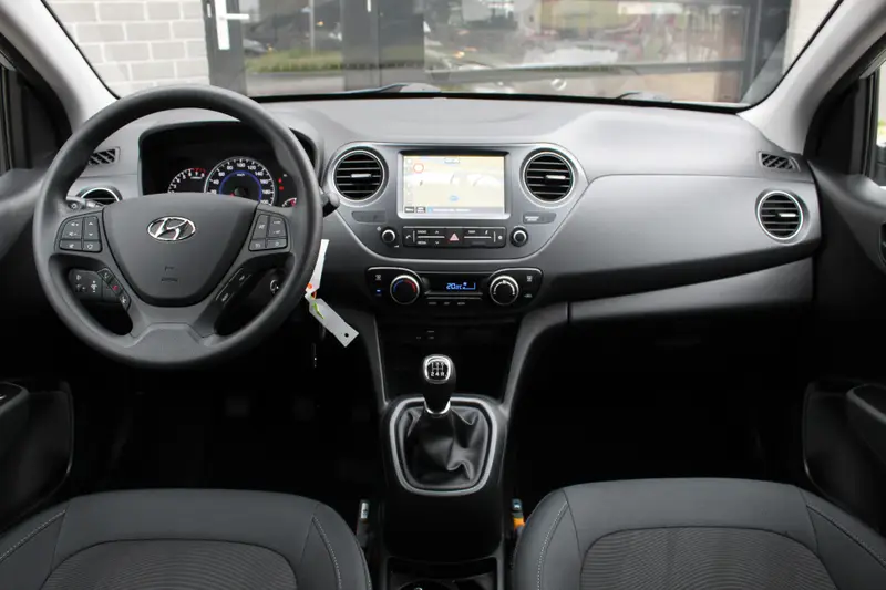 Hyundai i10 1.0i Go! 2017 leasen bij DreamLease: foto 2