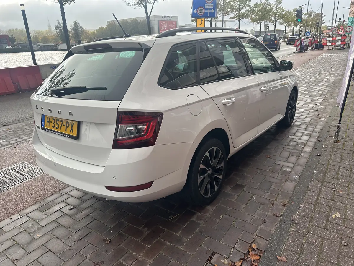 Škoda Fabia Combi 1.0 TSI Business Edition: foto 2
