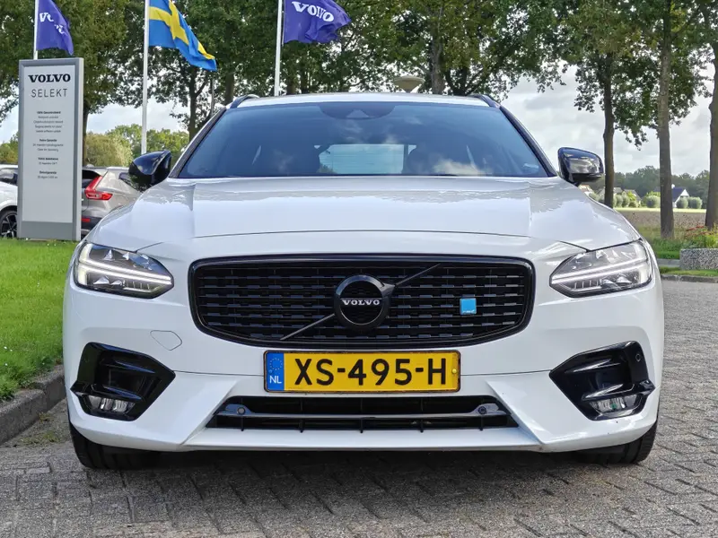 Volvo V90 T4 210PK Business Sport 2019 leasen bij DreamLease: foto 2