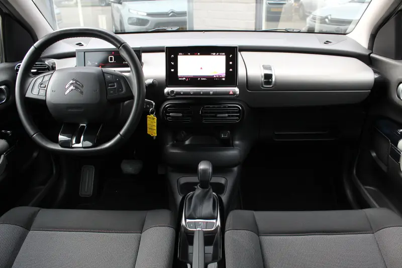 Citroën C4 Cactus 1.2 PureTech Business 2018 leasen bij DreamLease: foto 2