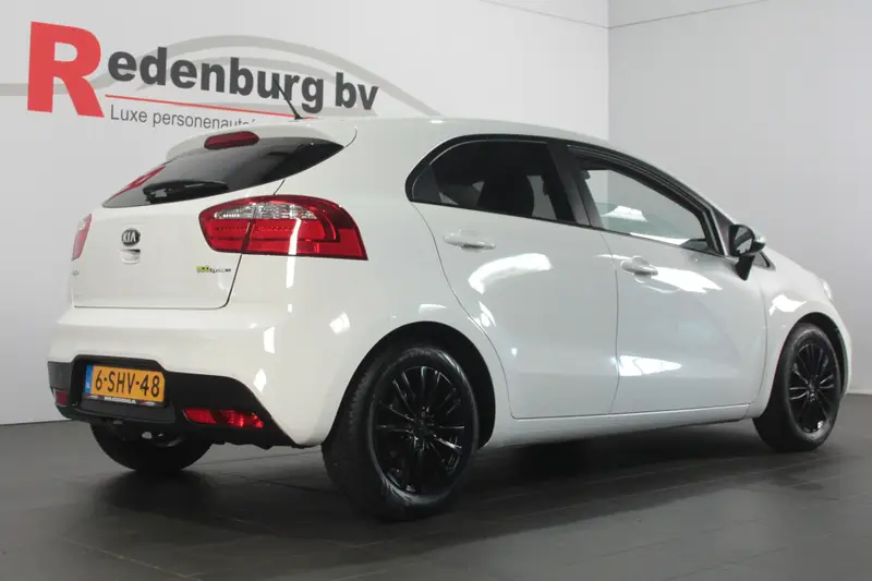 Kia Rio 1.2 CVVT Plus Pack 2013 leasen bij DreamLease: foto 2