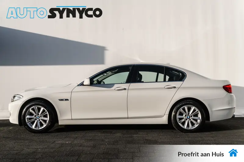 BMW 5 Serie 520i | Nw. APK | Trekhaak | Climatronic | Cruise | 2013 leasen bij DreamLease: foto 2