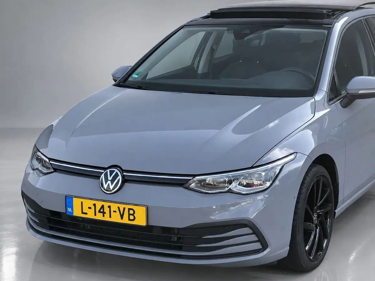 Volkswagen Golf 1.5 eTSI R-Line PANO CAMERA STOELVR TREKHAAK: foto 2