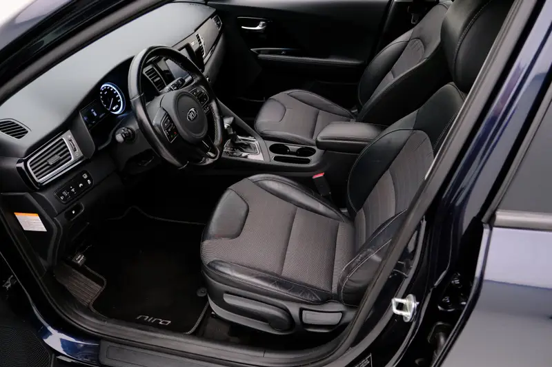 Kia Niro 1.6 GDi Hybrid DynamicLine Aut. Half Leder|CarPlay|1e eig|Cam|Clima 2018 leasen bij DreamLease: foto 2