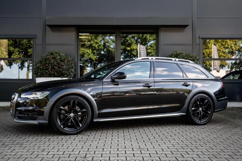 Audi A6 Allroad quattro 3.0 TDI BiT Edition 2017 leasen bij DreamLease: foto 2