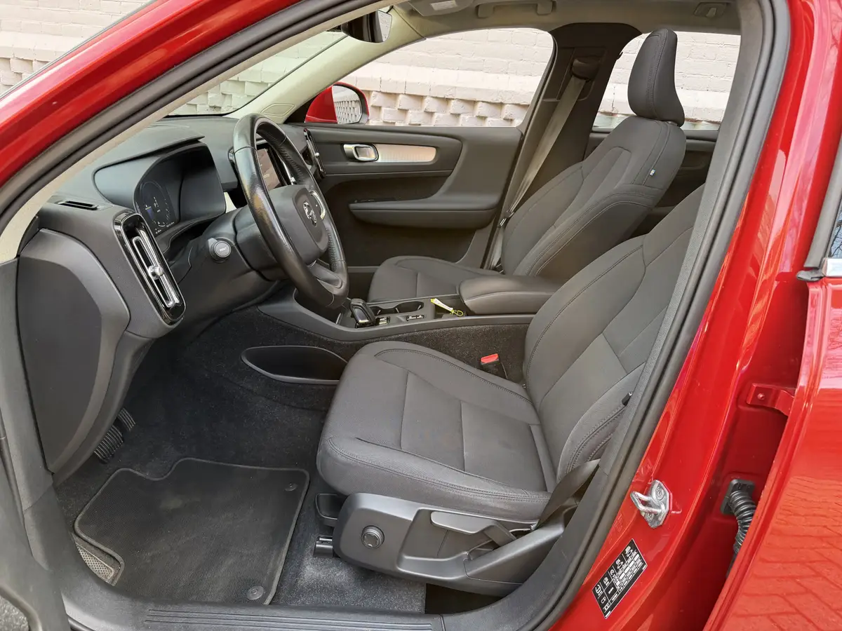 Volvo XC40 1.5 T5 Recharge Business Pro Schuif/kantel dak Carplay: foto 2