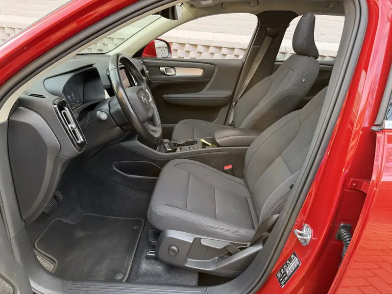 Volvo XC40 1.5 T5 Recharge Business Pro Schuif/kantel dak Carplay 2020 leasen bij DreamLease: foto 2