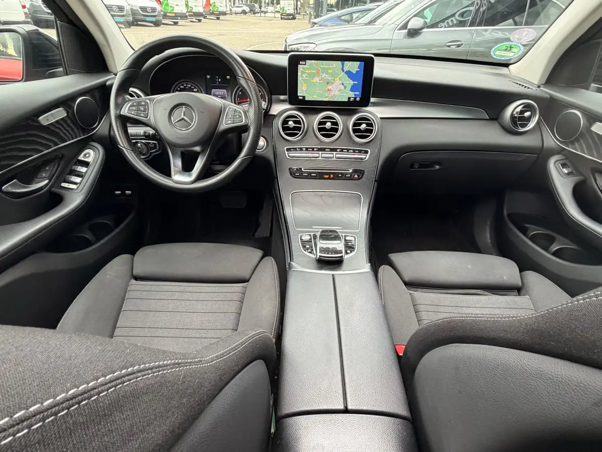 Mercedes-Benz GLC 250 4MATIC Prestige l Panoramadak l Comand APS l LED High Performance l Wegklapbare Trekhaak l Stoelverwarming l 360 gr Camera l PTS l Tempomaat l: foto 2