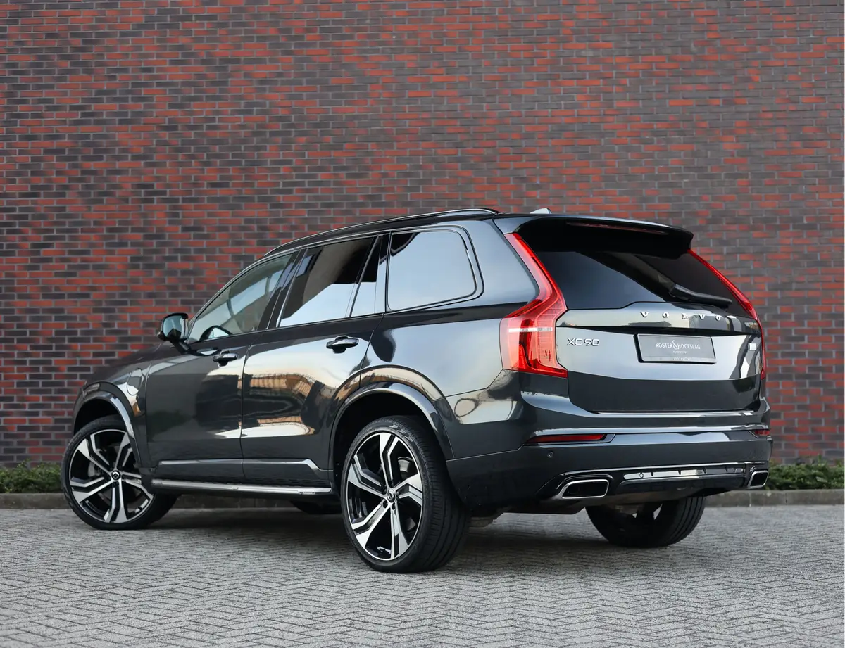Volvo XC90 2.0 T8 Recharge AWD: foto 2