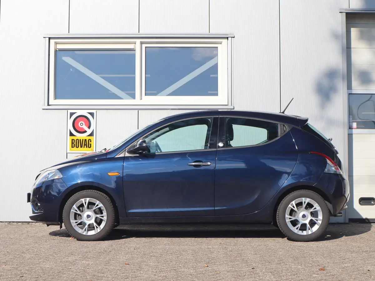 Lancia Ypsilon 1.2 Opening Edition: foto 2