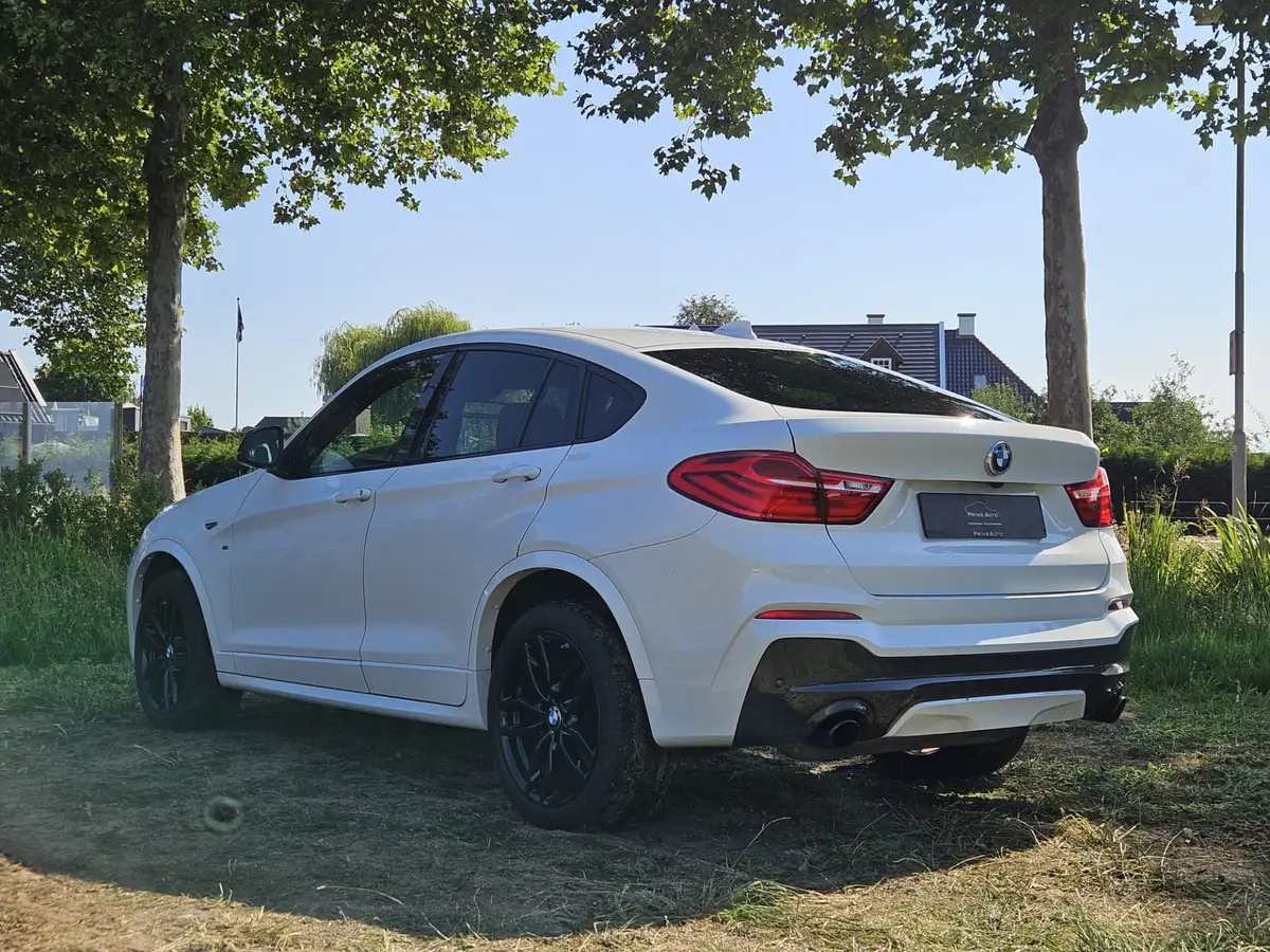 BMW X4 M40i: foto 2