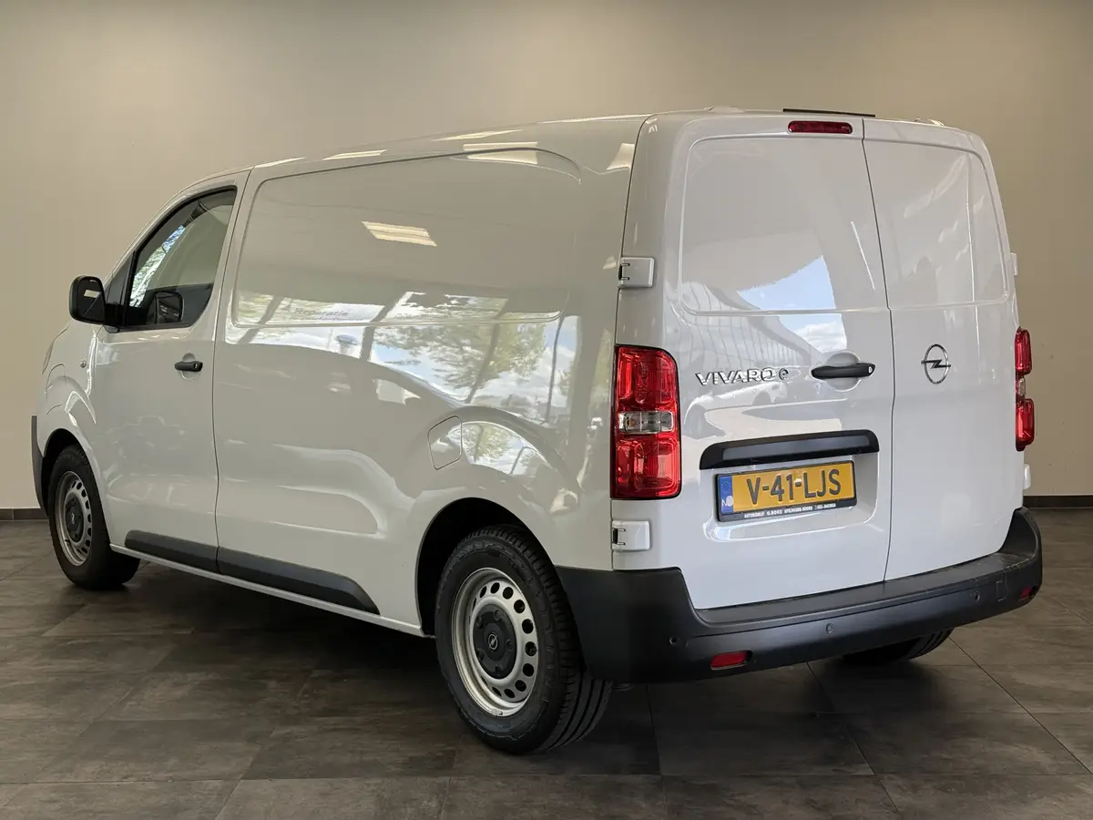 Opel Vivaro-e Electric L2 75 kWh: foto 2