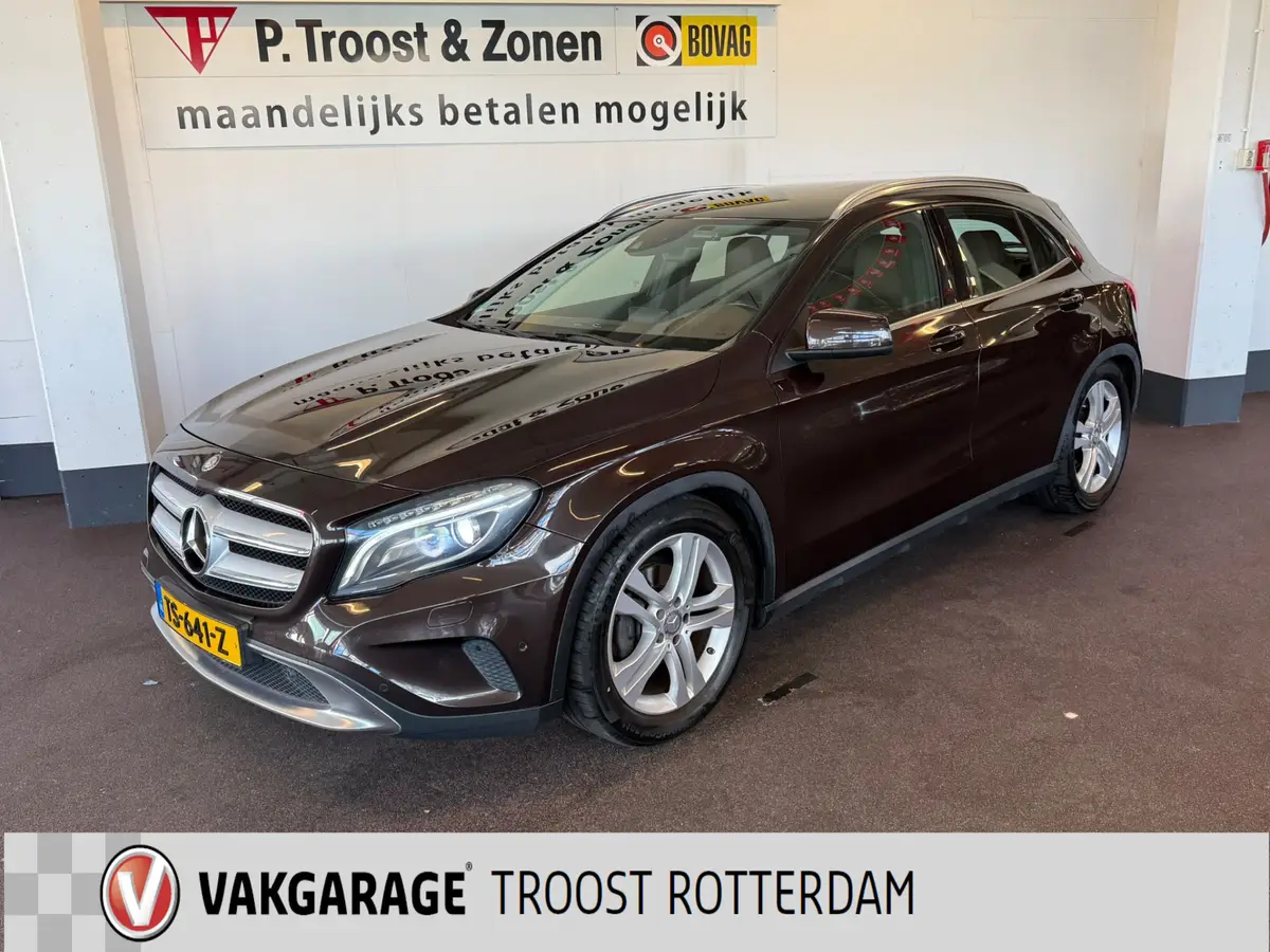 Mercedes-Benz GLA 200 Edition 1 AMG | Cruise control | Climate control | Lederen bekleding | Achteruitrijcamera | Navigatie | Bluetooth | Parkeersensoren | Elek. inklapbare spiegels: foto 1